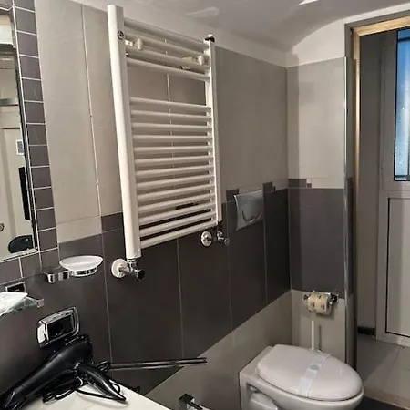 דירה Loft Degli Artisti - Station בארי